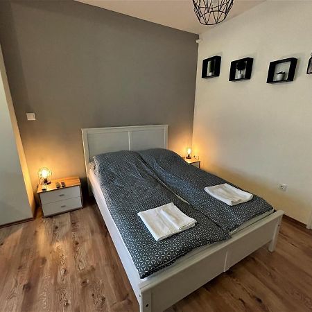 Hanna Apartman ديبريتْسين المظهر الخارجي الصورة